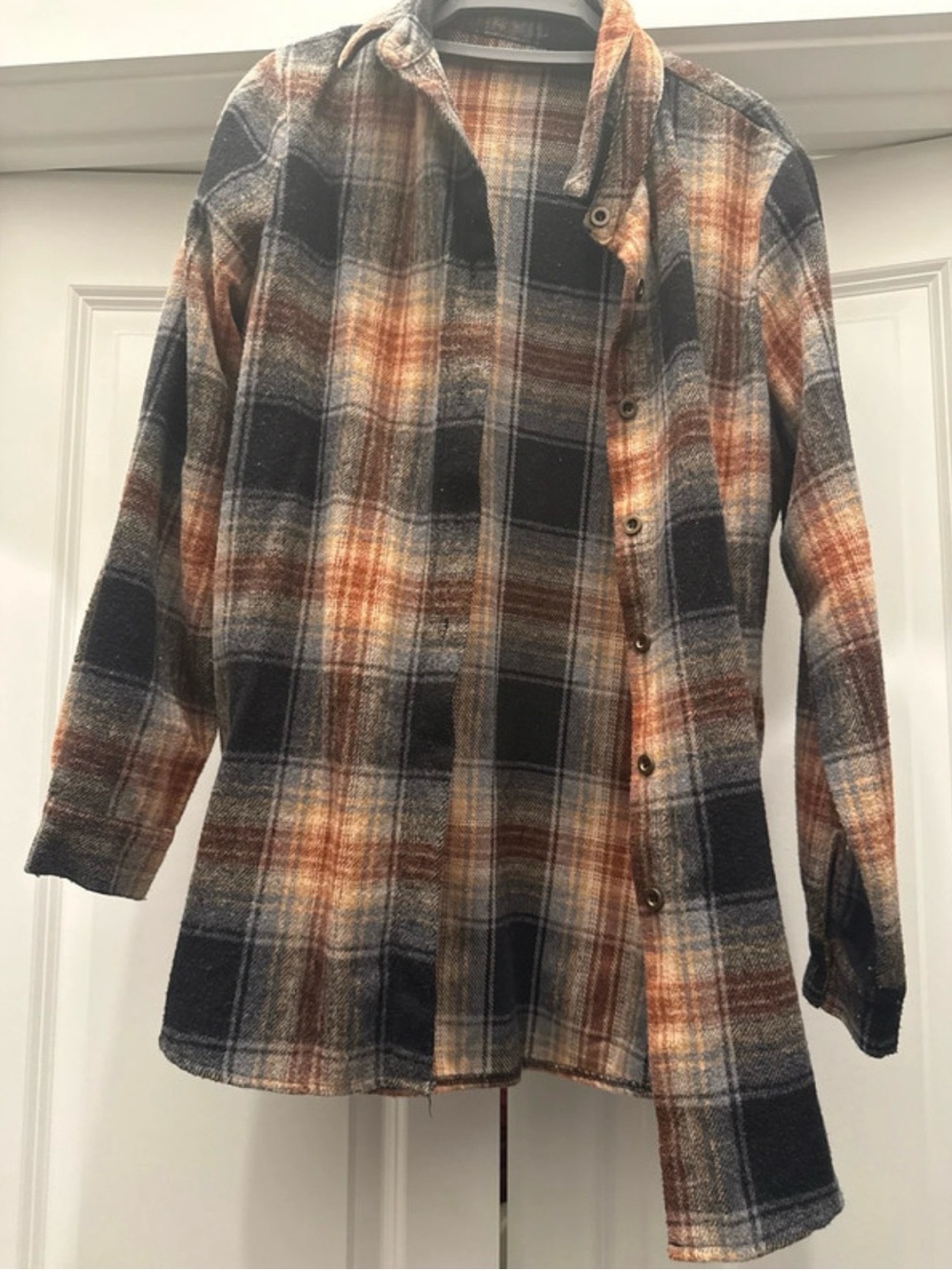 Women’s Plaid Utility Shirt Jacket in Navy & Rust